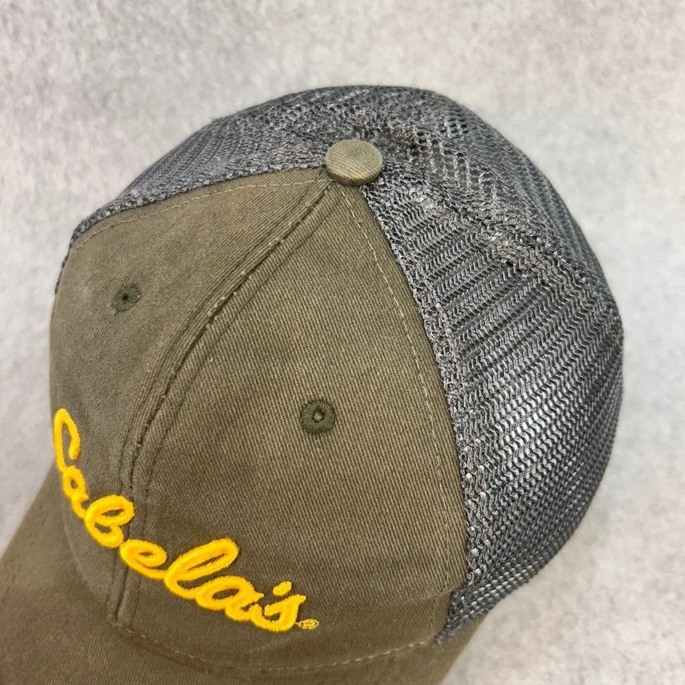 Cabela's Script Logo Mens Green Cabela's Trucker Hat Mesh Snapback OSFM